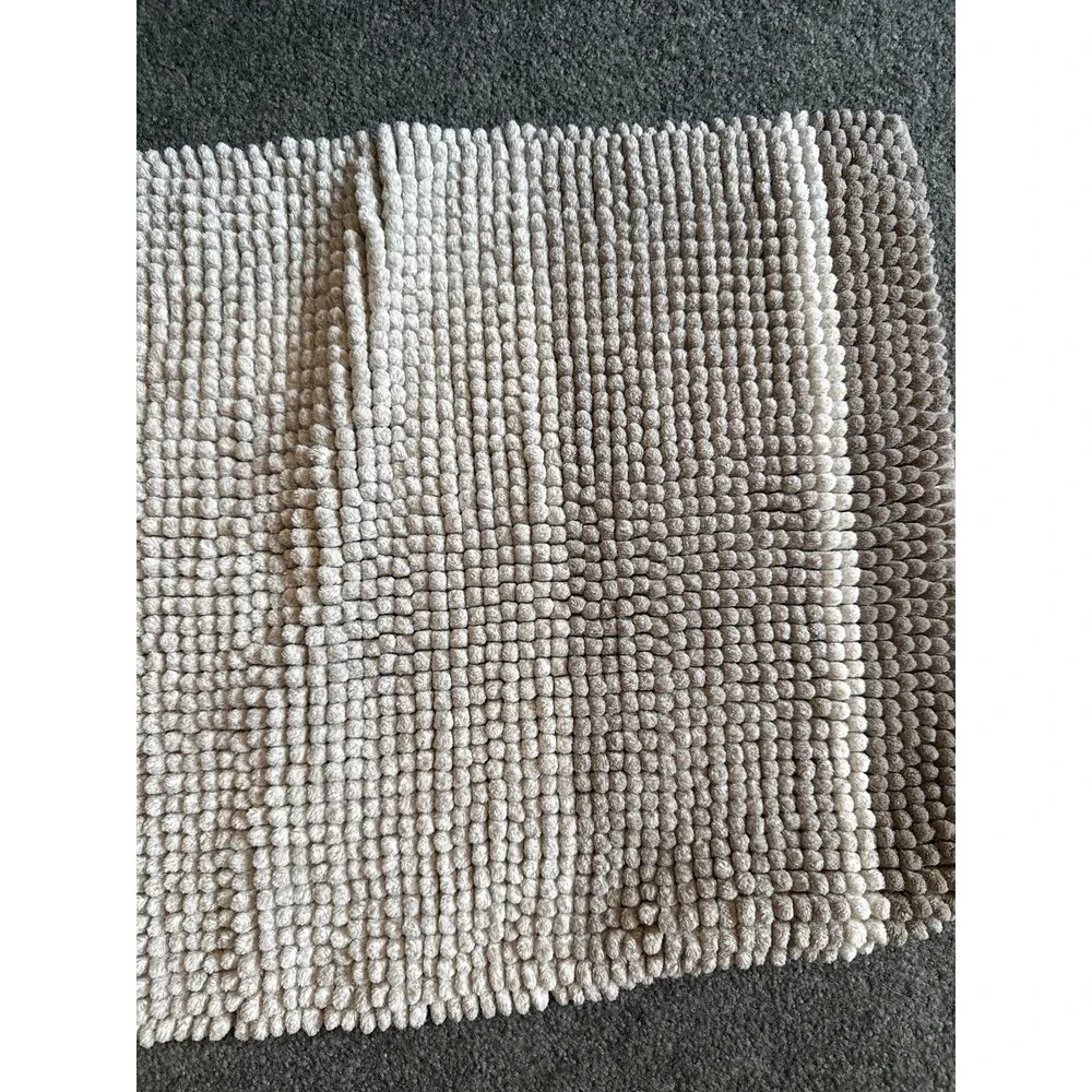 Bathroom rug